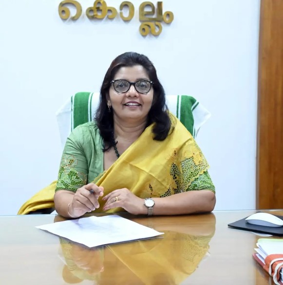 Smt. Anie Jula Thomas IAS